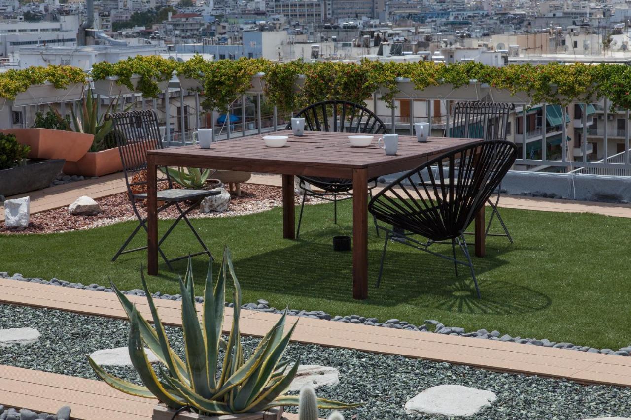 Gorgeous Penthouse With Private Jacuzzi And Amazing View! Apartment Атина Екстериор снимка