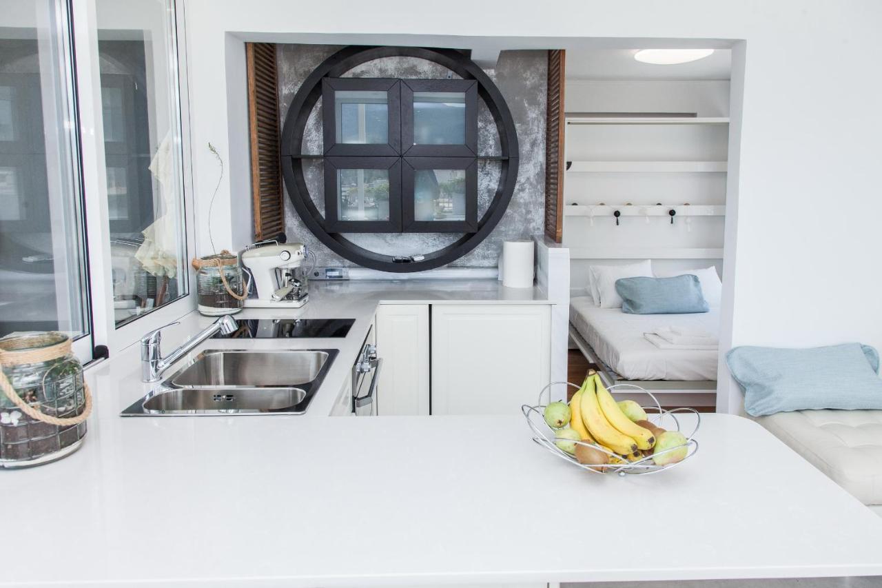 Gorgeous Penthouse With Private Jacuzzi And Amazing View! Apartment Атина Екстериор снимка