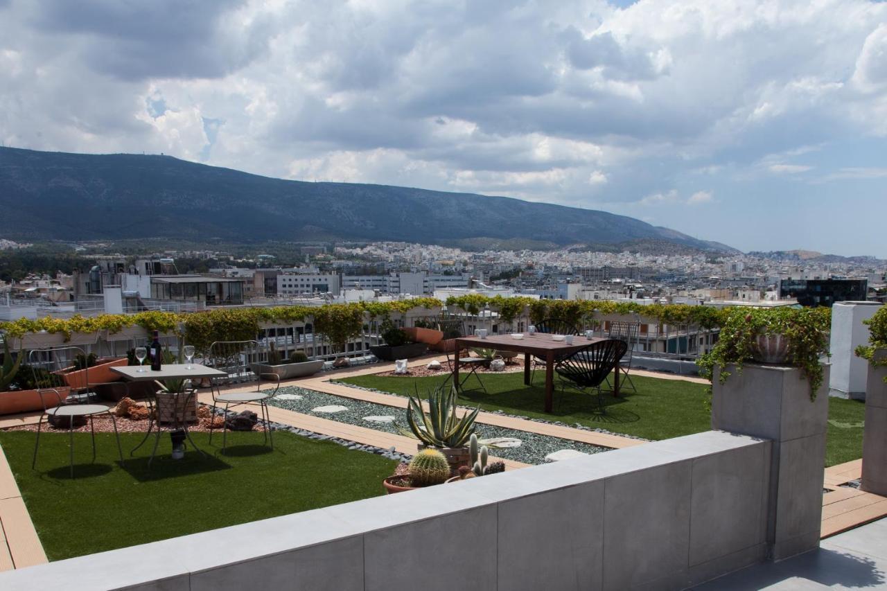 Gorgeous Penthouse With Private Jacuzzi And Amazing View! Apartment Атина Екстериор снимка