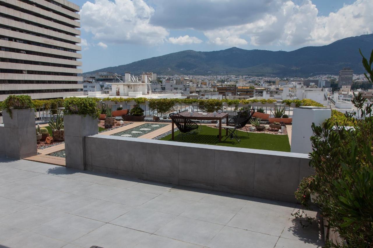 Gorgeous Penthouse With Private Jacuzzi And Amazing View! Apartment Атина Екстериор снимка